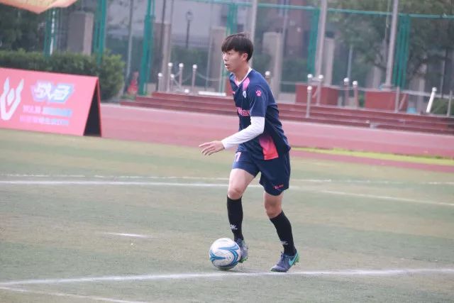 锡安28分鹈鹕力克篮网3连胜 独行侠险胜马刺